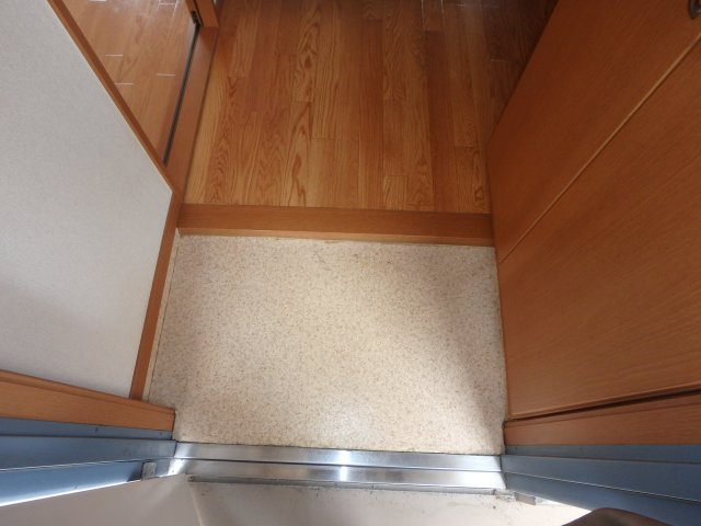 ガーディニアシティ稲荷町の玄関