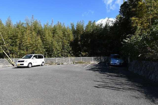 グリーンライフ池田の駐車場