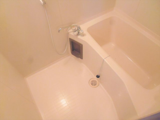 山手マンションの浴室