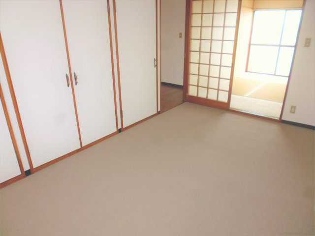 山手マンションの洋室