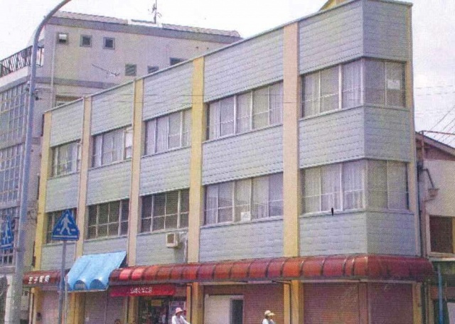 駅前ビル