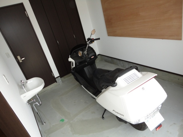 G-BASEのその他|大型バイクもラクラク（バイクは付いていません）