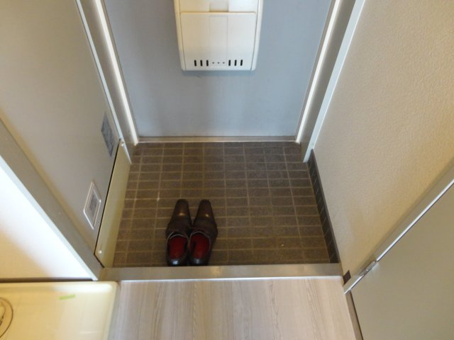 マンション望　伊川谷の玄関
