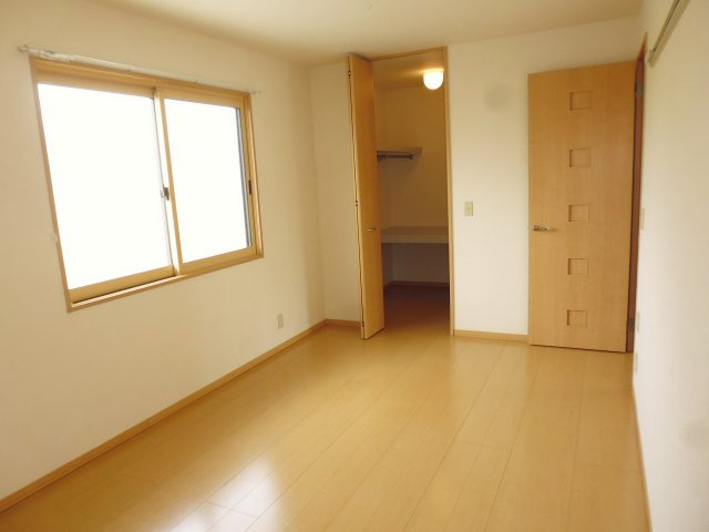 サニーウィルBの洋室