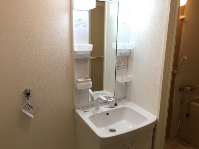 ホワイトヴィレッジの独立洗面台