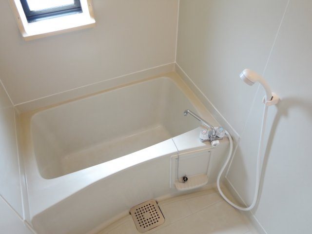 ハイツ王塚の浴室