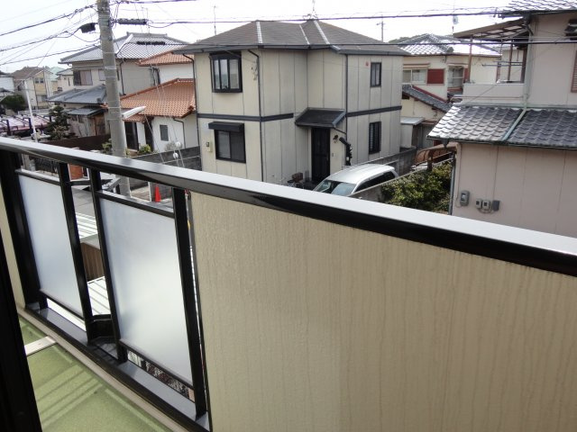 ハイツ王塚のバルコニー