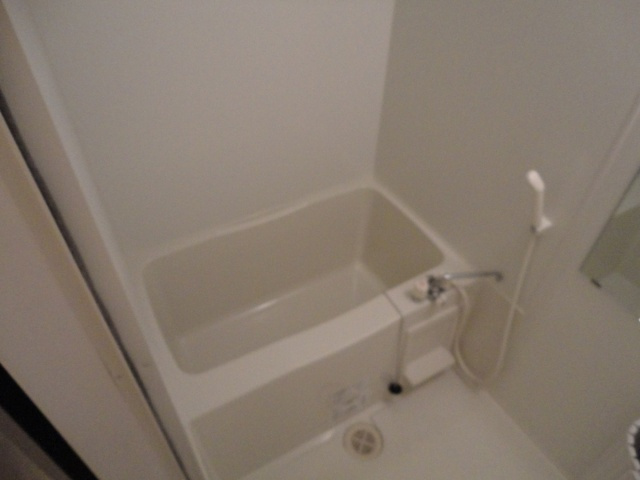 アルコバレーノ潤和の浴室