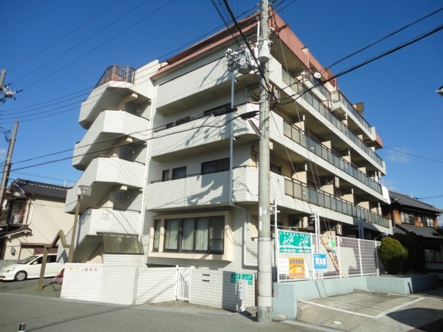 第61川辺ビルの外観|第61川辺ビル