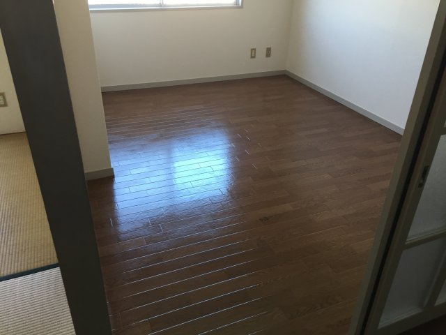 アストロハイツの洋室