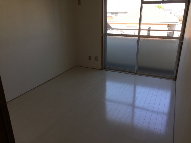 アストロハイツの洋室