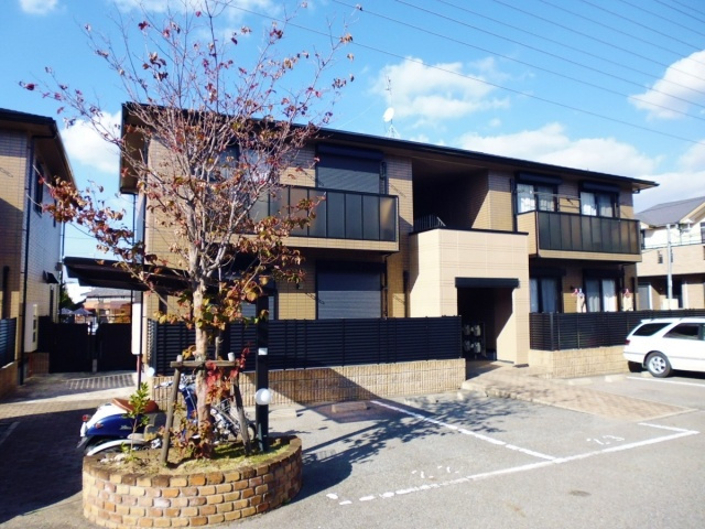 イエローヒルズA棟