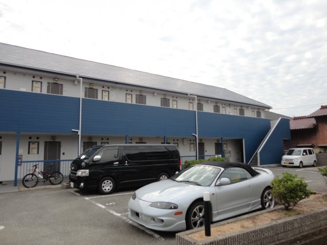 ルーラルの駐車場