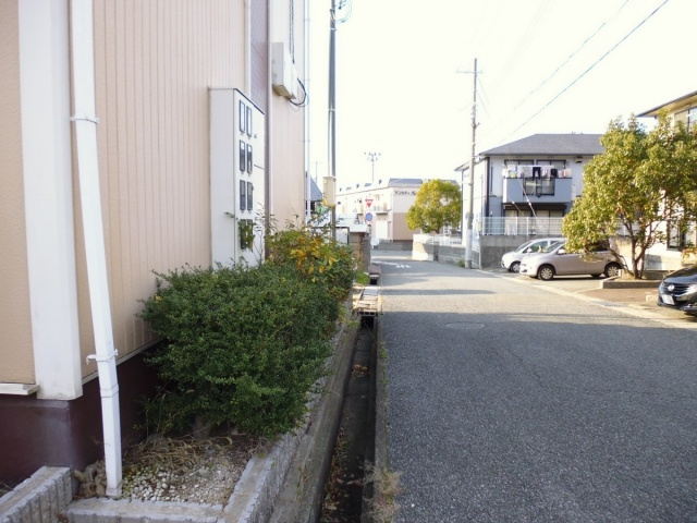 ドメスチックコーポの周辺