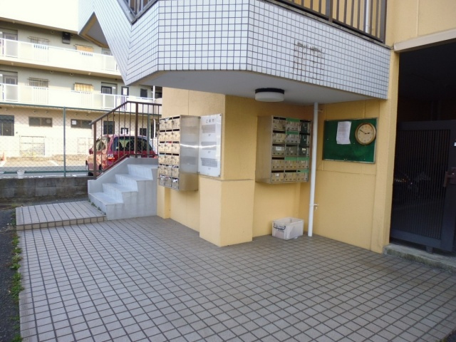 ルミエール有瀬のエントランス