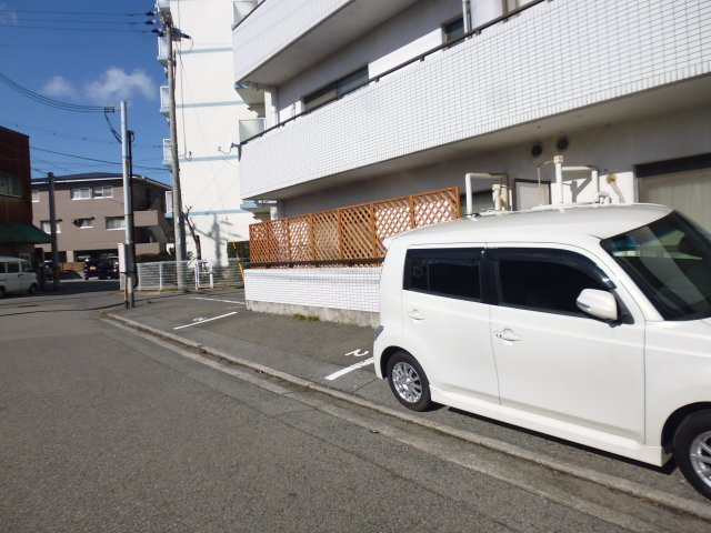 オーナーズマンション明石の駐車場