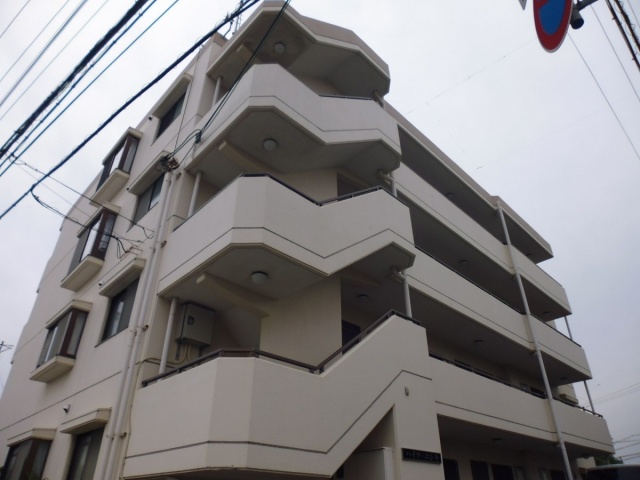 ハイツニシキの外観