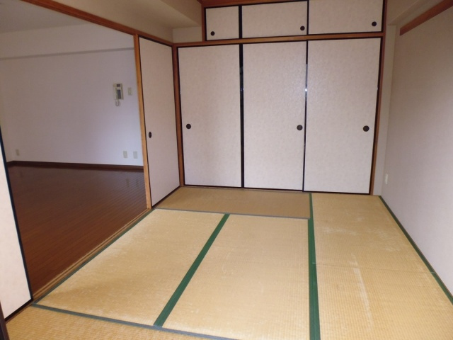 ジュネスコートAの和室