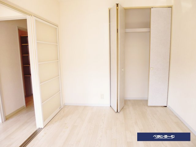 エクセレント西明石Aの洋室