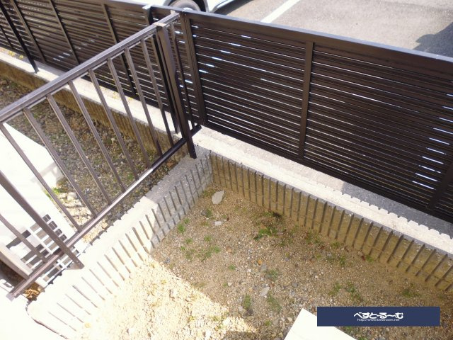 エクセレント西明石Aの庭