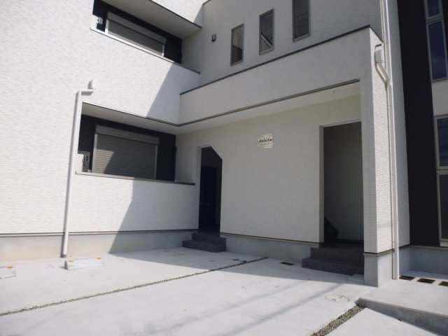アジール・アンの駐車場