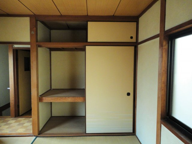 高木ハイツの収納