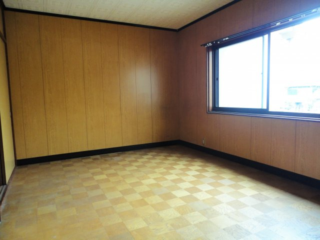 高木ハイツの洋室