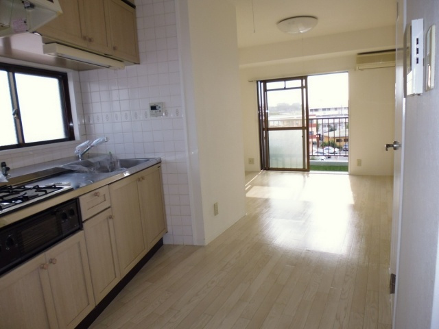 ブルーハイツ北別府のキッチン
