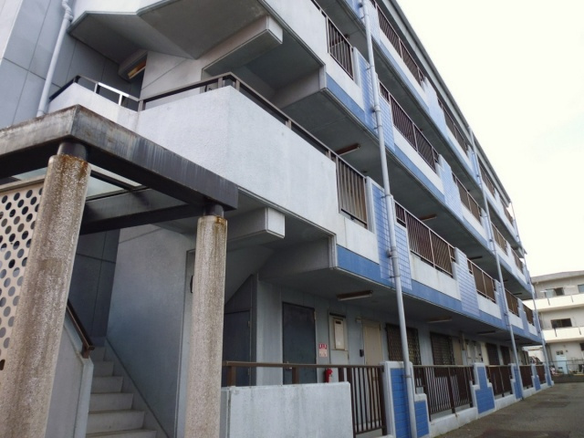 ブルーハイツ北別府の外観