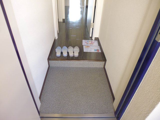 マンション東二見の玄関
