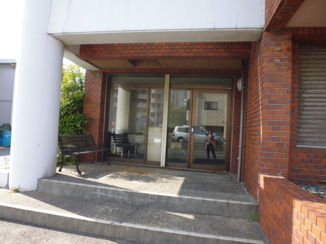 ハイツ重塚2のエントランス