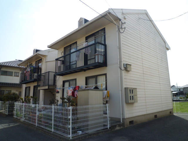 倉敷市川入のアパートの外観