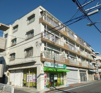 別所マンション