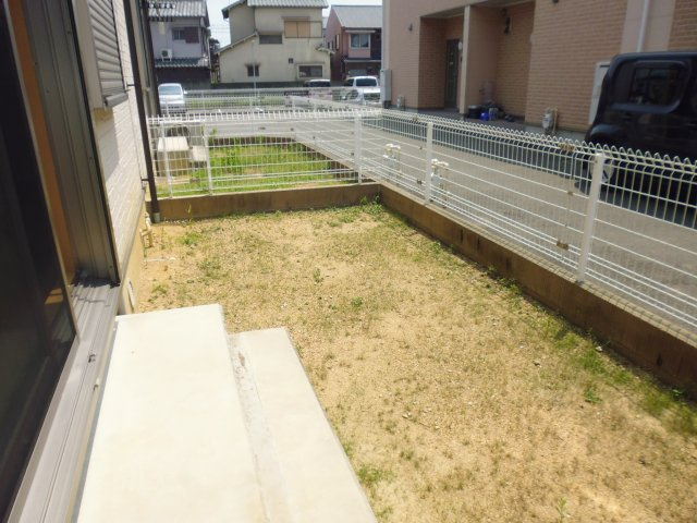 オーシャンローズ雲楽壱番館の庭