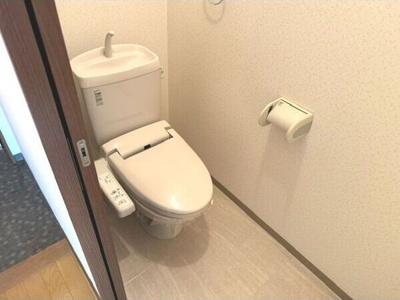 【トイレ】 | I’z Fort | ※同建物同型別のお部屋