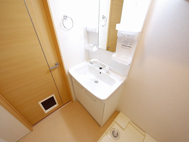 ラ・レコルトBの洗面所|使いやすい洗面所です