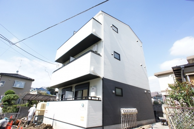 プレシャスアース取手の外観