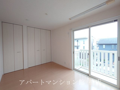 【洗面所】 | ソレアードＤ | ★独立洗面台、室内洗濯機置き場