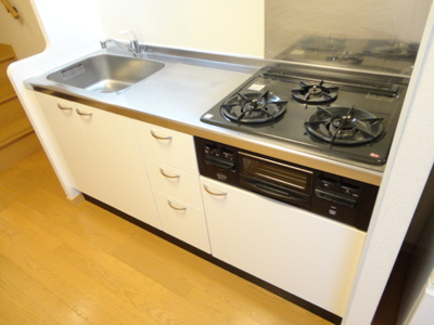 【キッチン】 | それいゆ北本町 | ☆ガスコンロ３口＆グリル付☆