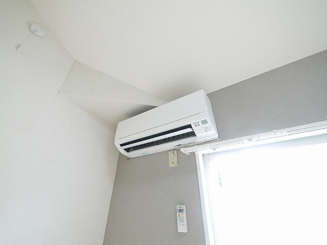 シティパレス西大寺P-7の設備|エアコンです