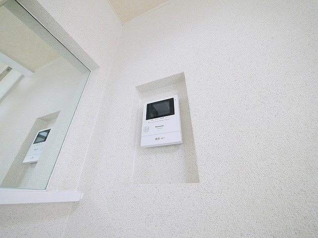 シティパレス西大寺P-7の設備|モニター付きインターホン