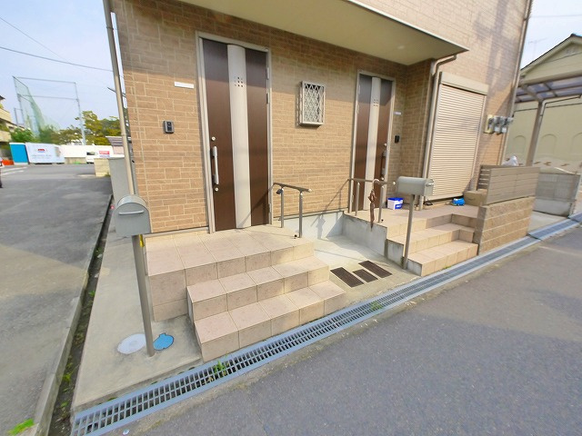 法蓮　D棟のエントランス