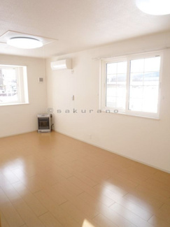 【居間・リビング】 | Actuel | 明るい陽射しが射し込むＬＤＫ