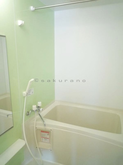 【浴室】 | Actuel | 明るい色調のユニットバス