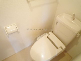 【トイレ】 | Actuel | トイレには快適な温水洗浄便座付