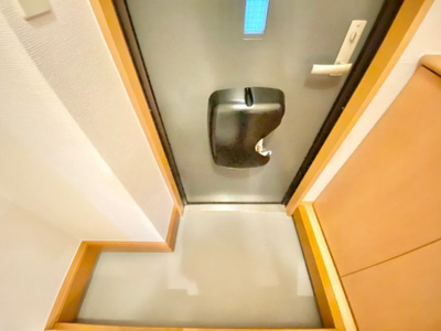 【玄関】 | ヴィレッジ南四日市