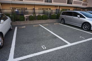 【駐車場】