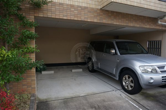 【駐車場】