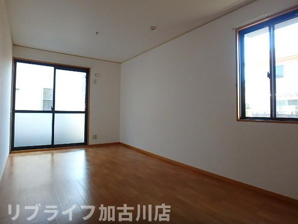 加古川市尾上町旭２丁目のテラスの居間・リビング