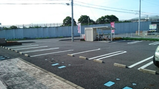 【駐車場】